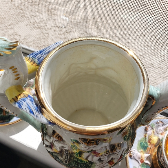 Antique Capodomonte Cherub & Seahorse # 565 w Gold - Picture 9 of 16